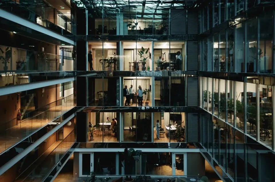 busy-office-1