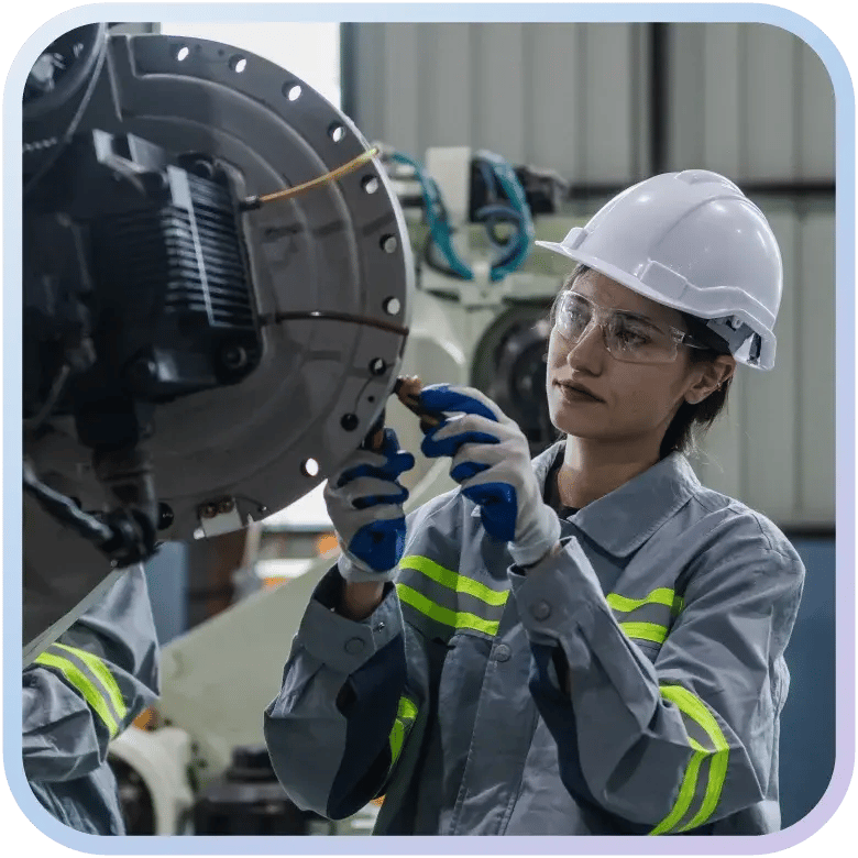 ind-altcontent-manufacturing-worker-machine