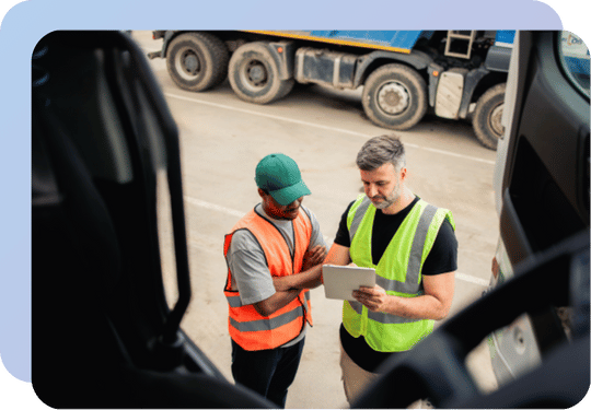 Logistics workers using LogisticsOS on their ipad Logistics workers using LogisticsOS on their ipad